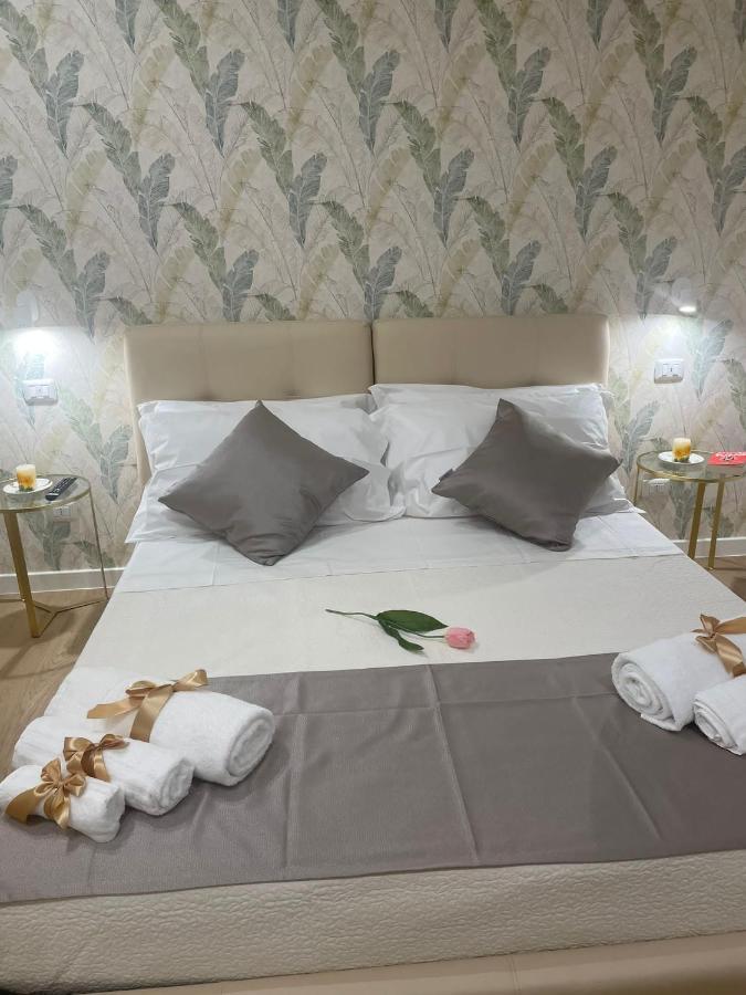Luna&Sole Oreste Apartments - Self Check-In Bari Bagian luar foto